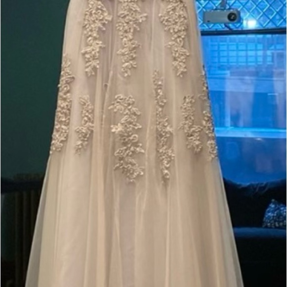Elegant Cream Embroidered Dress